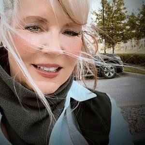 Meet your Posher, Brenda